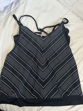 Athleta swim tankini top